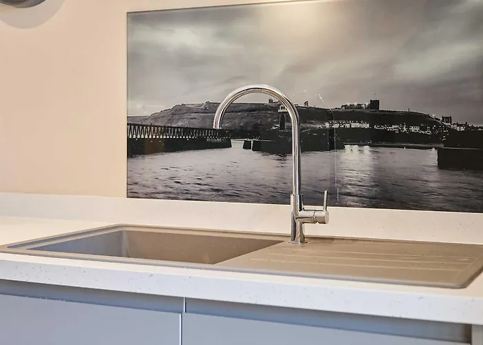 Eskdale Escape * Whitby