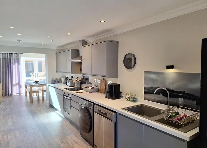 Eskdale Escape * Whitby